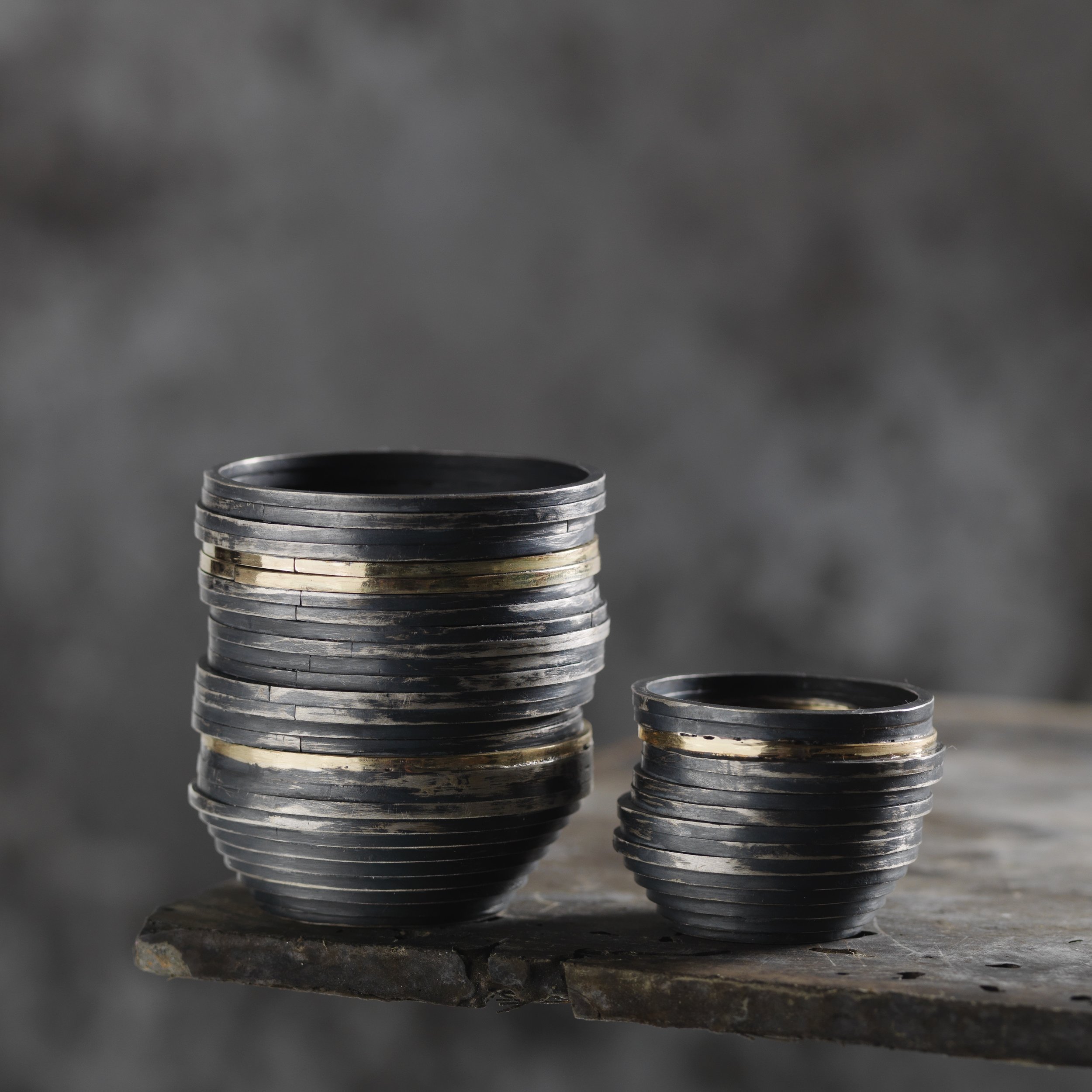 Rachel Hardie_Wired Vessels_2018_9ct Gold wire and Oxidised Silver wire_ 5.0 x 4.0 x 5.5cm and 3.8 x 2.8 x 3cm_Shannon Tofts.jpg